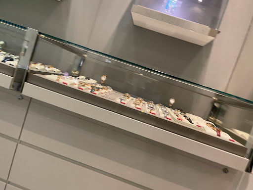 Jewelry Store «Swarovski», reviews and photos, 1421 Walnut St, Philadelphia, PA 19102, USA