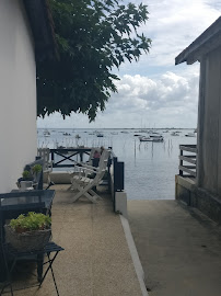 Atmosphère du Bar-restaurant à huîtres Chai Anselme - Dégustation d'huîtres - Le Canon à Lège-Cap-Ferret - n°9