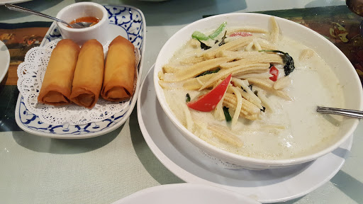 Top Thai Table image
