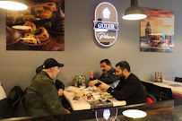 Atmosphère du Restaurant servant le petit-déjeuner Güler Pâtisserie à Strasbourg - n°4