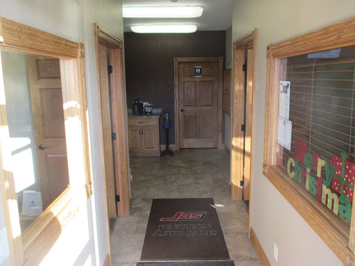 Car Dealer «Junction Auto Sales», reviews and photos, 214 US-30, Lisbon, IA 52253, USA