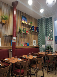 Atmosphère du Restaurant chinois Yummy Noodles 渔米酸菜鱼 川菜 à Paris - n°10