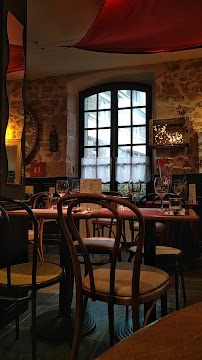 Atmosphère du Restaurant La Belle Epoque à Saint-Privat - n°18