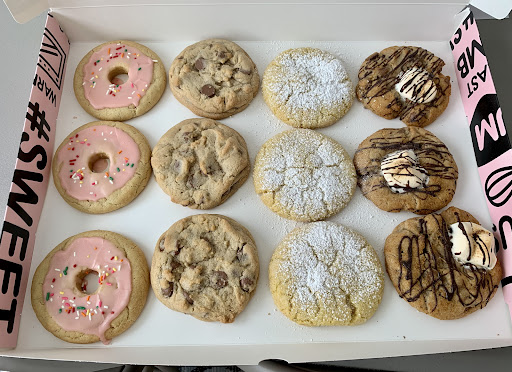 Crumbl Cookies - Lake Forest