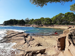 Plage de la Pescade'in fotoğrafı geniş ile birlikte