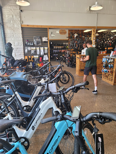 Bicycle Store «Velo City Cycles», reviews and photos, 326 S River Ave, Holland, MI 49423, USA