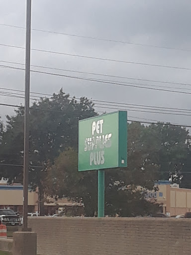 Pet Supply Store «Pet Supplies Plus», reviews and photos, 26230 Hoover Rd, Warren, MI 48089, USA