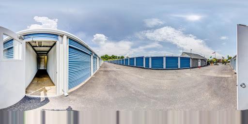 Self-Storage Facility «Metro Self Storage», reviews and photos, 3026 Veterans Rd W, Staten Island, NY 10309, USA