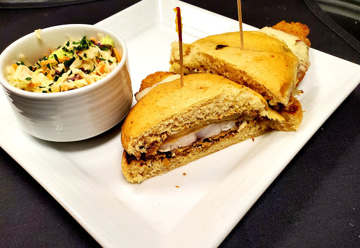 Golf Course «The Clubs of Kingwood - Deerwood Clubhouse», reviews and photos, 1717 Forest Garden Dr, Kingwood, TX 77345, USA