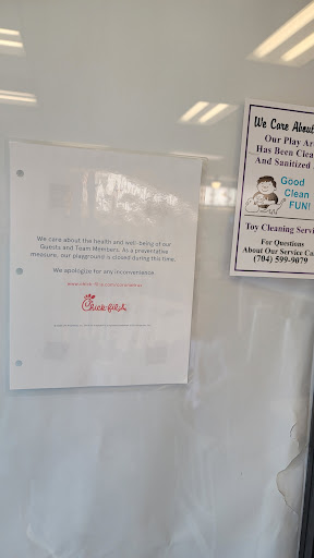 Fast Food Restaurant «Chick-fil-A», reviews and photos, 4805 Valley View Blvd NW, Roanoke, VA 24012, USA