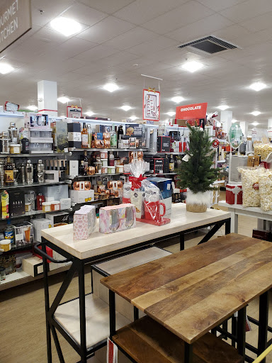 Department Store «HomeGoods», reviews and photos, 558 New York Ave, Lyndhurst, NJ 07071, USA