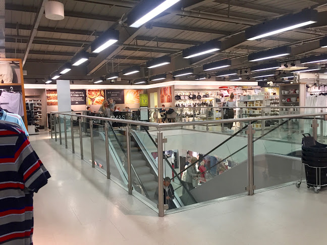 Comments and reviews of M&S Food