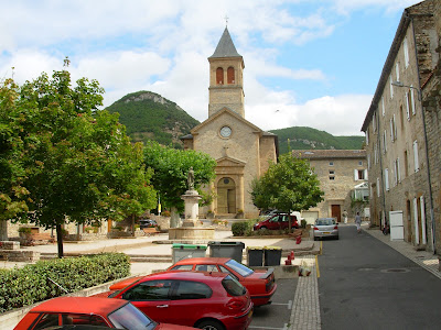 Eglise de Saint Georges de Luzençon à Saint-Georges-de-Luzençon