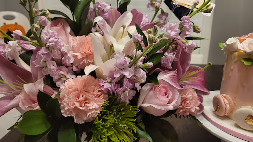 Florist «Flowers By Elena», reviews and photos, 95 Broadway, Methuen, MA 01844, USA