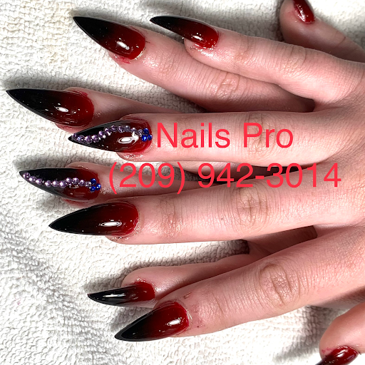 Nails Pro (News Flash… Kim is back! 👏)