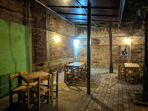 Cadejo's bar