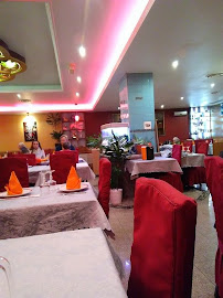 Atmosphère du Restaurant asiatique Au Porte Bonheur à La Queue-lez-Yvelines - n°3