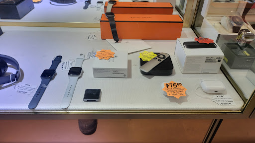 Pawn Shop «Roswell Pawn & Jewelry», reviews and photos, 615 Holcomb Bridge Rd, Roswell, GA 30076, USA