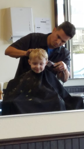 Barber Shop «MANHOOD BARBER SHOP», reviews and photos, 530 SW 205th Ave #300, Beaverton, OR 97006, USA