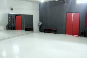 Emdy Dance Studio image