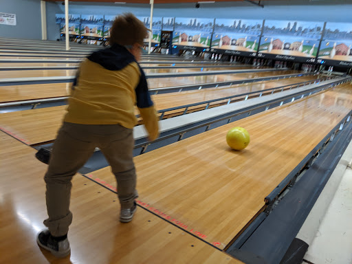 Bowling Alley «Walnut City Lanes», reviews and photos, 1800 SW East St, McMinnville, OR 97128, USA