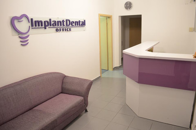 Implant Dental Office - Dentist