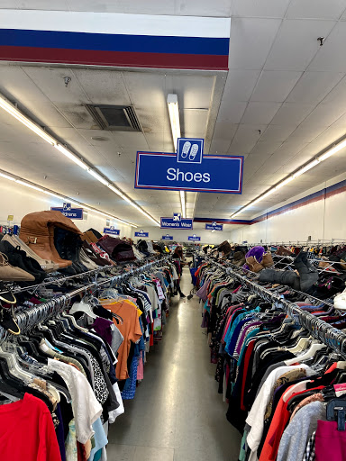 Thrift Store «Goodwill Industries of Greater Cleveland & East Central Ohio», reviews and photos, 12650A Rockside Rd, Cleveland, OH 44125, USA