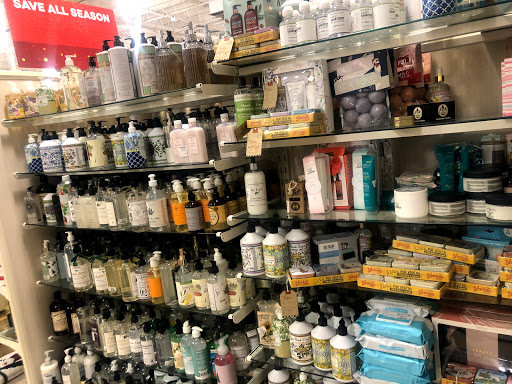 Department Store «HomeGoods», reviews and photos, 162 Everett Ave, Chelsea, MA 02150, USA