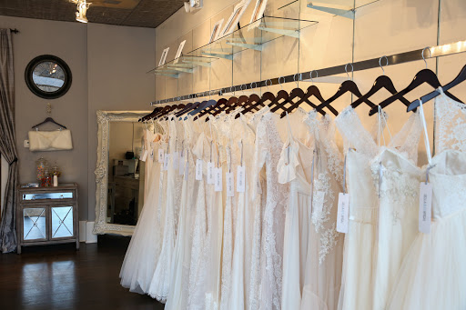 Bridal Shop «Bella Bleu Bridal», reviews and photos, 912 Green Bay Rd, Winnetka, IL 60093, USA