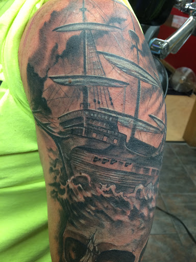 Tattoo Shop «Revolution Studios Tattoo Shop», reviews and photos, 4601 S 50th St #308, Omaha, NE 68117, USA