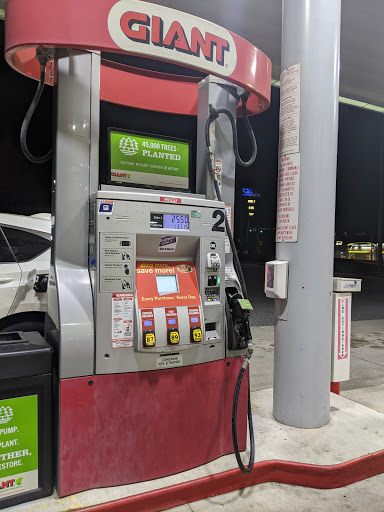 Gas Station «GIANT To Go», reviews and photos, 300 Centerville Rd, Lancaster, PA 17601, USA