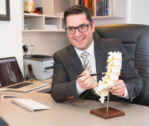 Dr Jonathon Ball - Neurosurgeon and Specialist Spinal Surgeon