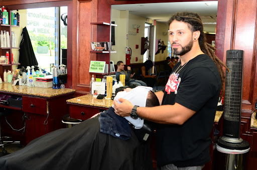 Barber Shop «Famous Fadez Hanover Park», reviews and photos, 2149 Irving Park Rd, Hanover Park, IL 60133, USA