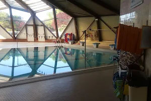 Municipal swimming pool La Rochette image