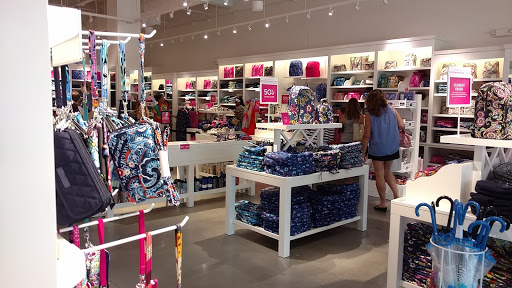 Shopping Mall «Gloucester Premium Outlets», reviews and photos, 100 Premium Outlets Dr, Blackwood, NJ 08012, USA