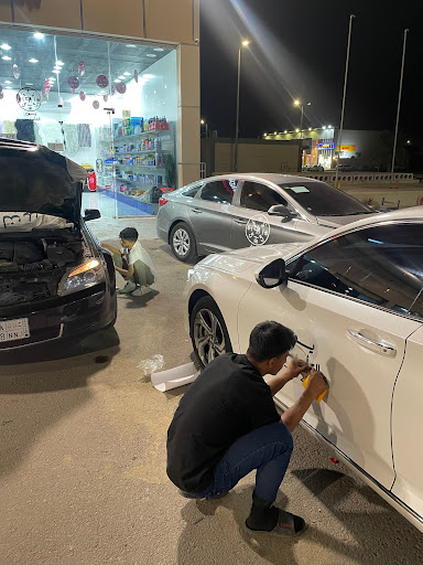 كلي كارلتلميع وغسيل السيارات 