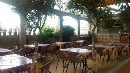 Restaurante El Viejo - C. Mascareta, 37, 41940 Tomares, Sevilla, Spain