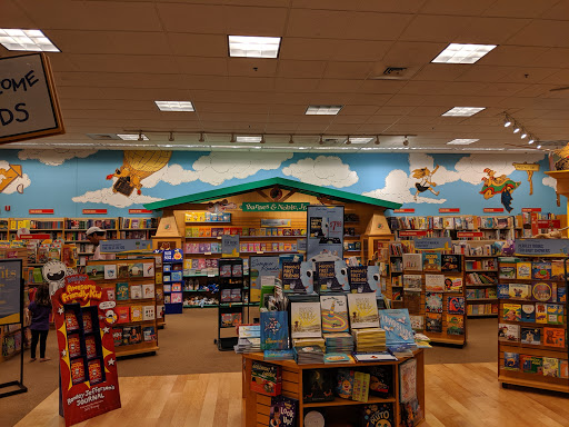 Book Store «Barnes & Noble», reviews and photos, 1716 Towne Centre Way, Mt Pleasant, SC 29464, USA