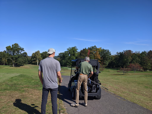 Golf Course «Fairview Farm Golf Course», reviews and photos, 300 Hill Rd, Harwinton, CT 06791, USA