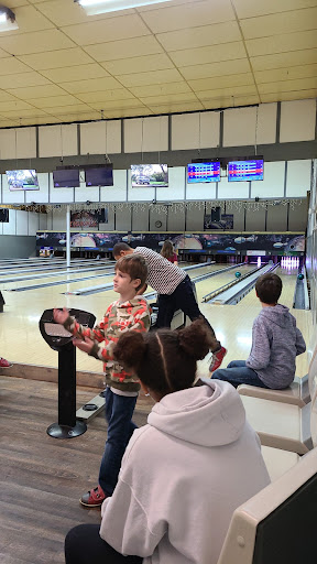 Bowling Alley «Walnut Lanes», reviews and photos, 421 Walnut St, East Liverpool, OH 43920, USA