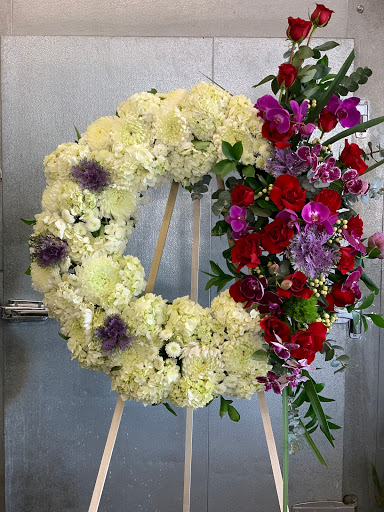 Wholesale Florist «Mina Flower Design», reviews and photos, 1918 E Edinger Ave, Santa Ana, CA 92705, USA