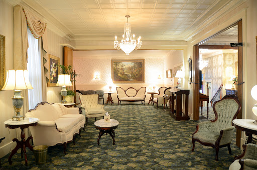 Funeral Home «Taylor Funeral Home Inc», reviews and photos, 214 N Main St, Dickson, TN 37055, USA