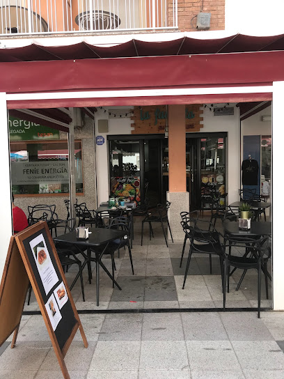La Favorita Gastro Café - Paseo Real De La Feria, 29, 30710 Los Alcázares, Murcia, Spain