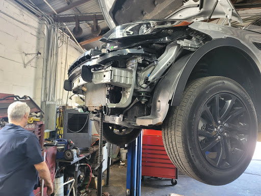 Car Repair and Maintenance «A & D Automotive Center», reviews and photos, 1127 E Twiggs St, Tampa, FL 33602, USA