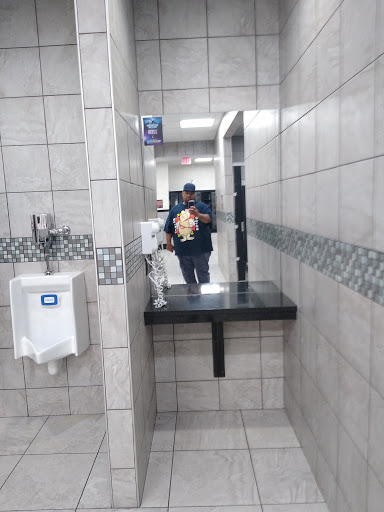 Gym «Planet Fitness», reviews and photos, 2415 NE Vivion Rd, Kansas City, MO 64118, USA