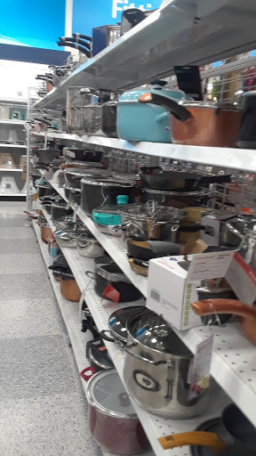 Clothing Store «Ross Dress for Less», reviews and photos, 9727 Laurel Canyon Blvd, Arleta, CA 91331, USA