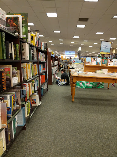 Book Store «Barnes & Noble», reviews and photos, 2443 Vestal Pkwy E, Vestal, NY 13850, USA