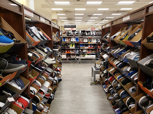 Department Store «Century 21 Department Store», reviews and photos, 61-35 Junction Blvd, Rego Park, NY 11374, USA