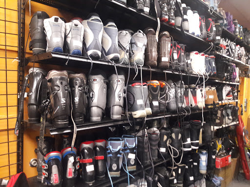 Sporting Goods Store «Play It Again Sports», reviews and photos, 101 E Alex Bell Rd, Dayton, OH 45459, USA