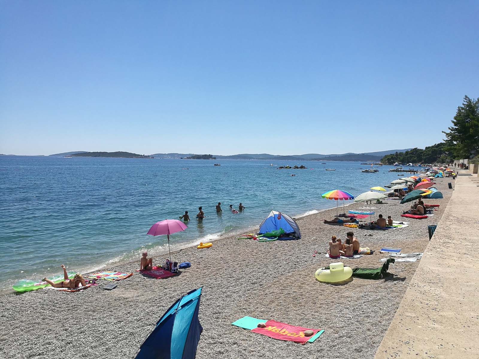 Zdjęcie Trstenica beach częściowo zrewitalizowany obszar